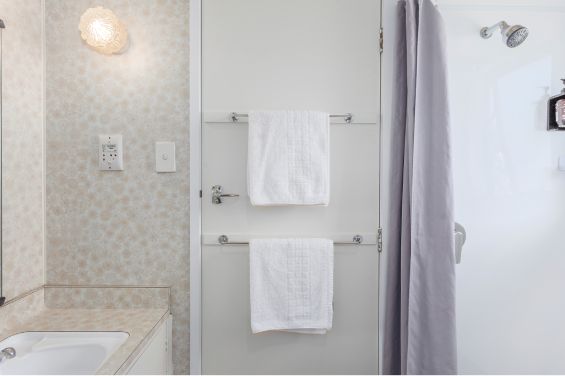 Triple Studio - bathroom